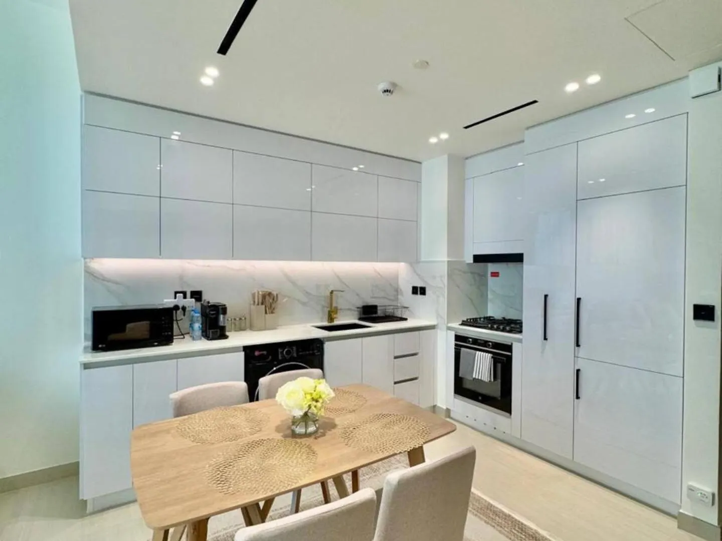 Spacious 1Br Apt In Jvc With Big Balcony Dubai Appartamento